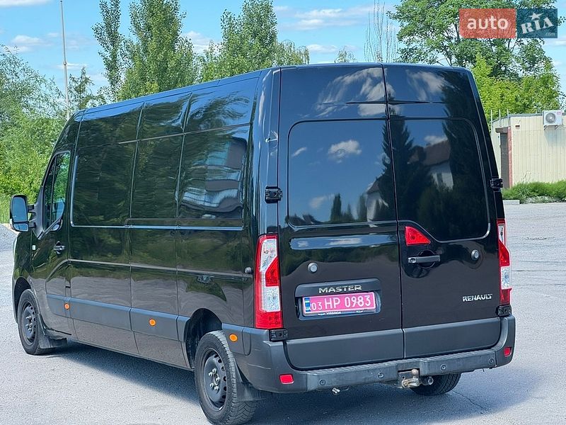 Вантажний фургон Renault Master 2021 в Рівному