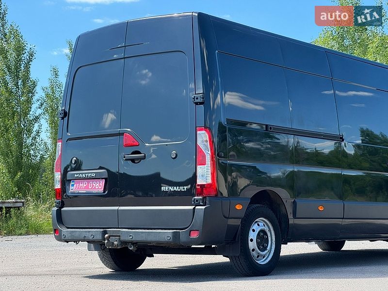 Вантажний фургон Renault Master 2021 в Рівному