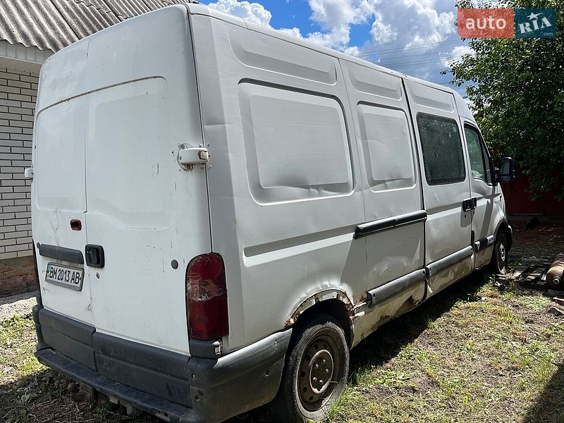 Вантажний фургон Renault Master 2002 в Сумах