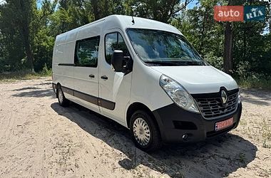 Вантажний фургон Renault Master 2015 в Полтаві