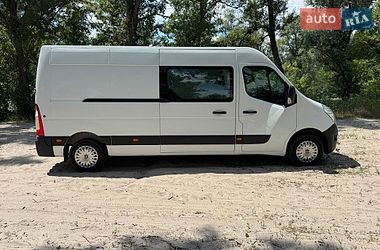 Вантажний фургон Renault Master 2015 в Полтаві