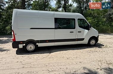 Вантажний фургон Renault Master 2015 в Полтаві