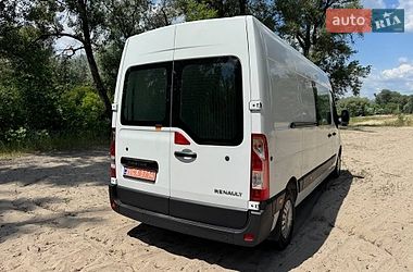 Вантажний фургон Renault Master 2015 в Полтаві