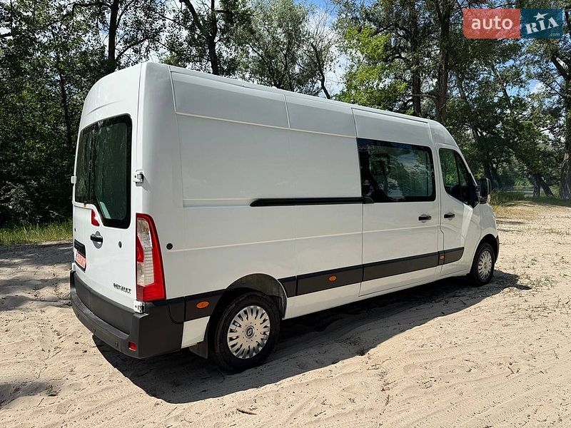 Грузовой фургон Renault Master 2015 в Полтаве