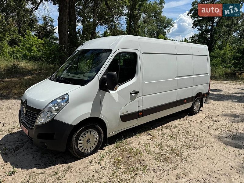 Вантажний фургон Renault Master 2015 в Полтаві