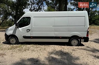 Вантажний фургон Renault Master 2015 в Полтаві