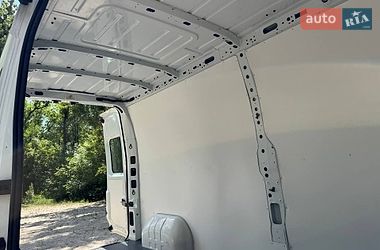 Грузовой фургон Renault Master 2015 в Полтаве