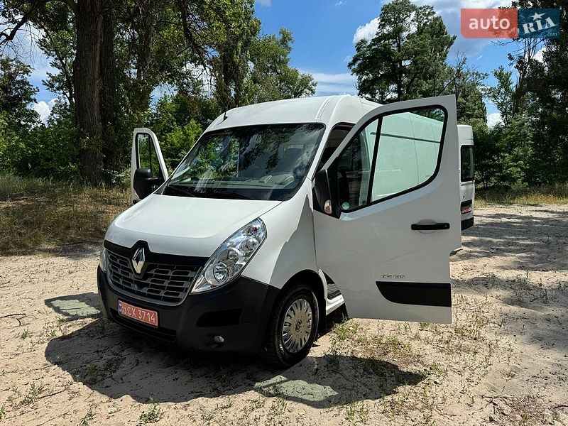 Грузовой фургон Renault Master 2015 в Полтаве