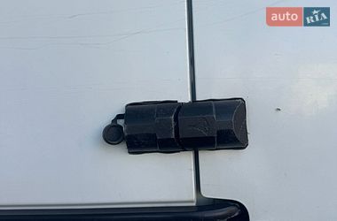 Грузовой фургон Renault Master 2013 в Львове