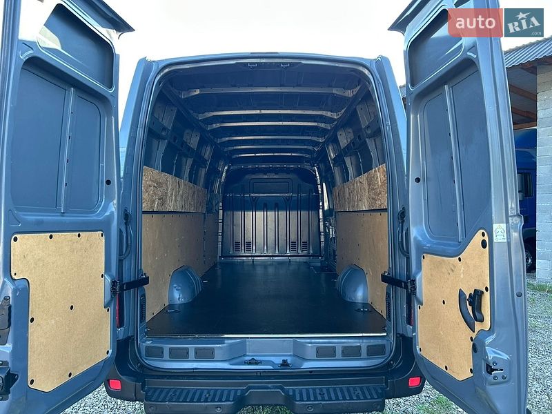 Вантажний фургон Renault Master 2022 в Хусті