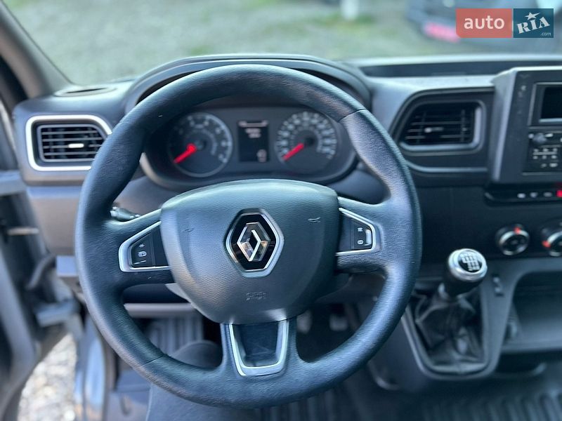 Вантажний фургон Renault Master 2022 в Хусті