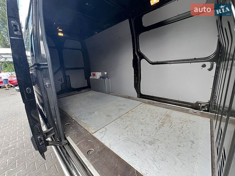 Грузовой фургон Renault Master 2023 в Киеве