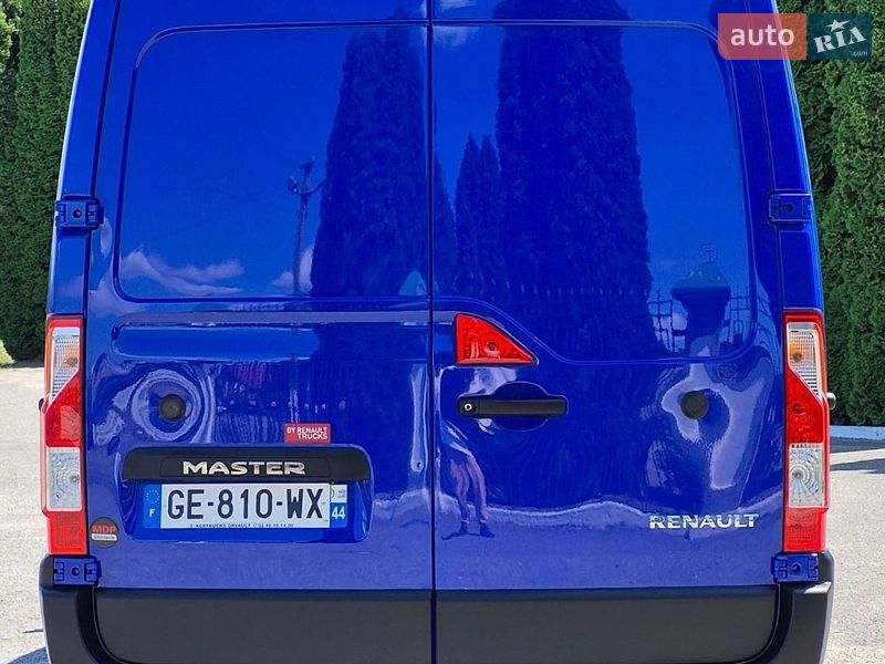 Грузовой фургон Renault Master 2022 в Дубно