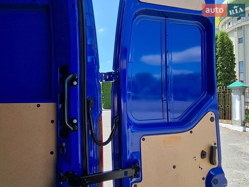 Грузовой фургон Renault Master 2022 в Дубно