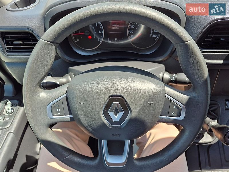 Грузовой фургон Renault Master 2022 в Дубно