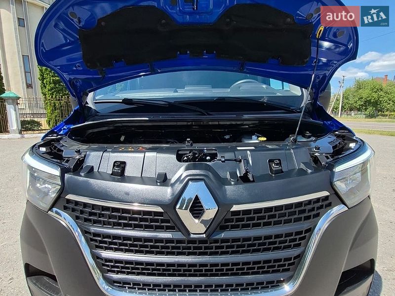 Грузовой фургон Renault Master 2022 в Дубно