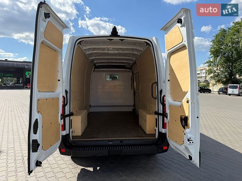 Вантажний фургон Renault Master 2021 в Луцьку