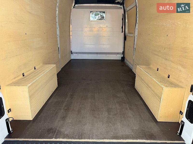 Вантажний фургон Renault Master 2021 в Луцьку