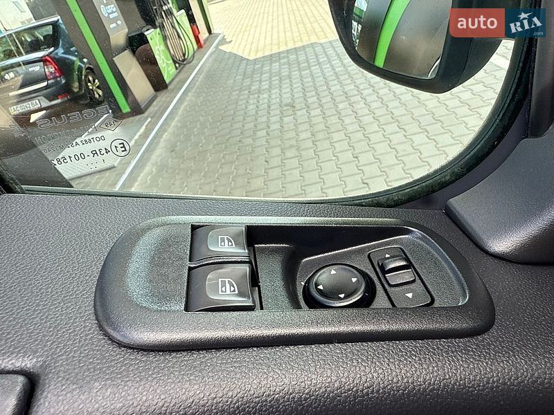 Вантажний фургон Renault Master 2021 в Луцьку