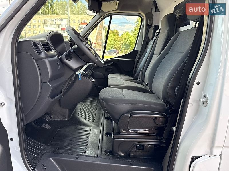 Вантажний фургон Renault Master 2021 в Луцьку