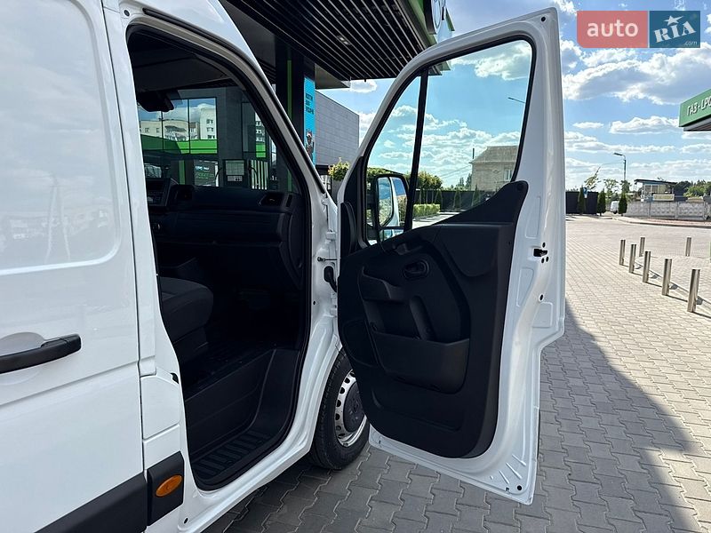 Вантажний фургон Renault Master 2021 в Луцьку