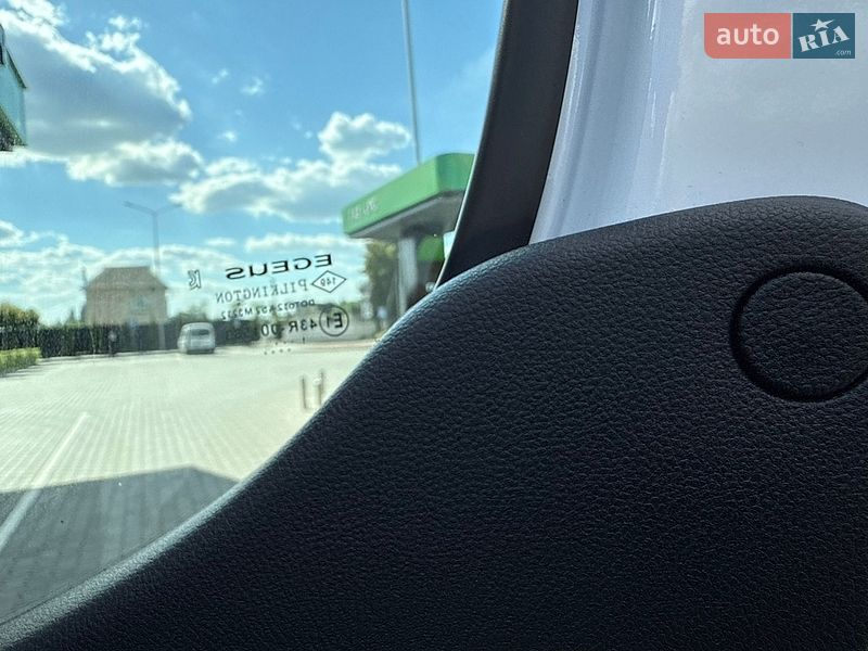 Вантажний фургон Renault Master 2021 в Луцьку