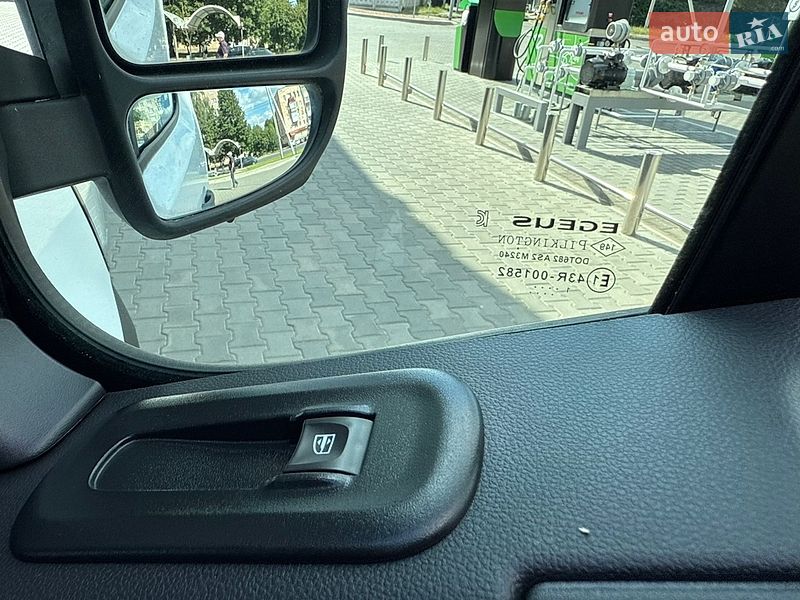 Вантажний фургон Renault Master 2021 в Луцьку