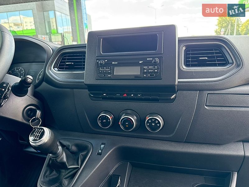 Вантажний фургон Renault Master 2021 в Луцьку
