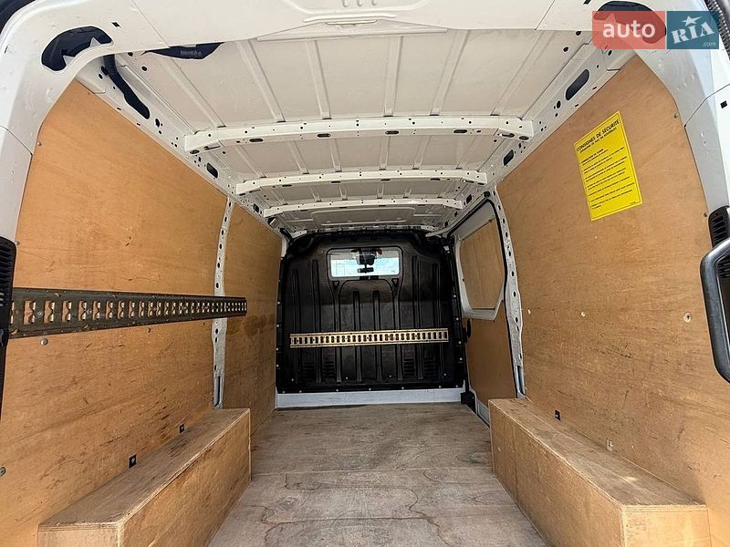 Вантажний фургон Renault Master 2021 в Вінниці