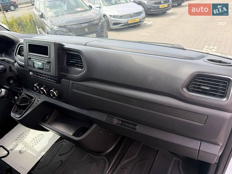 Вантажний фургон Renault Master 2021 в Вінниці