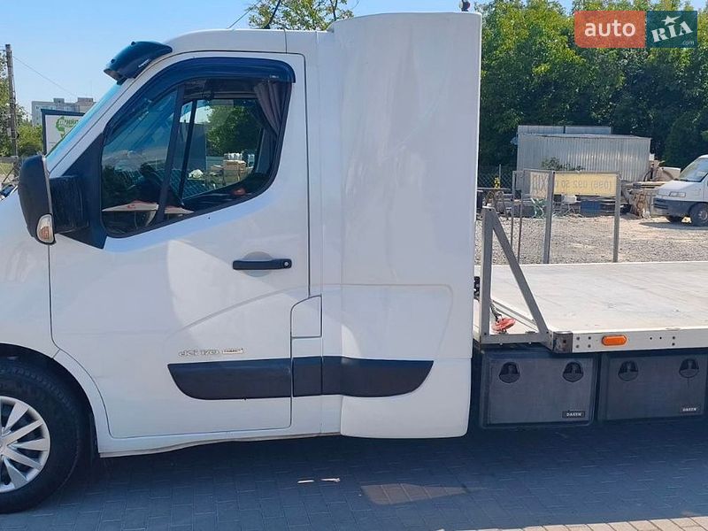 Автовоз Renault Master 2017 в Кам'янець-Подільському