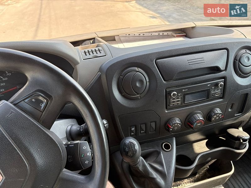 Другие грузовики Renault Master 2017 в Ровно