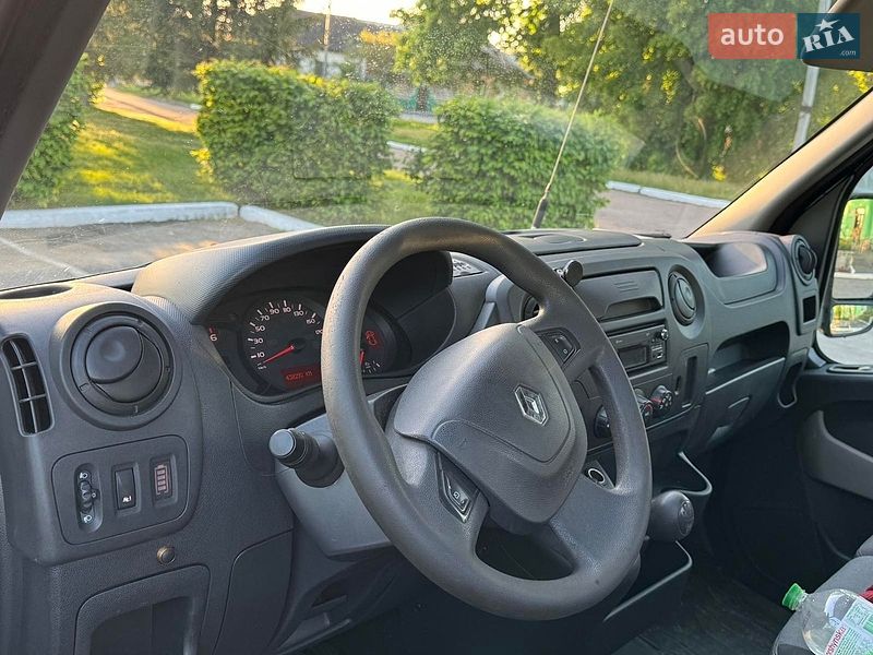 Автовоз Renault Master 2018 в Ємільчиному