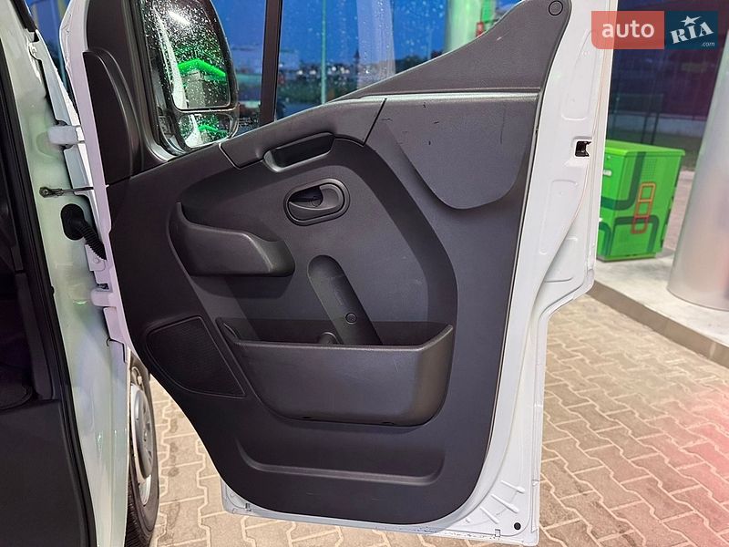 Минивэн Renault Master 2021 в Киеве