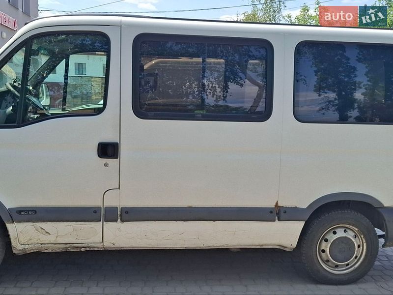 Мінівен Renault Master 2003 в Мукачевому