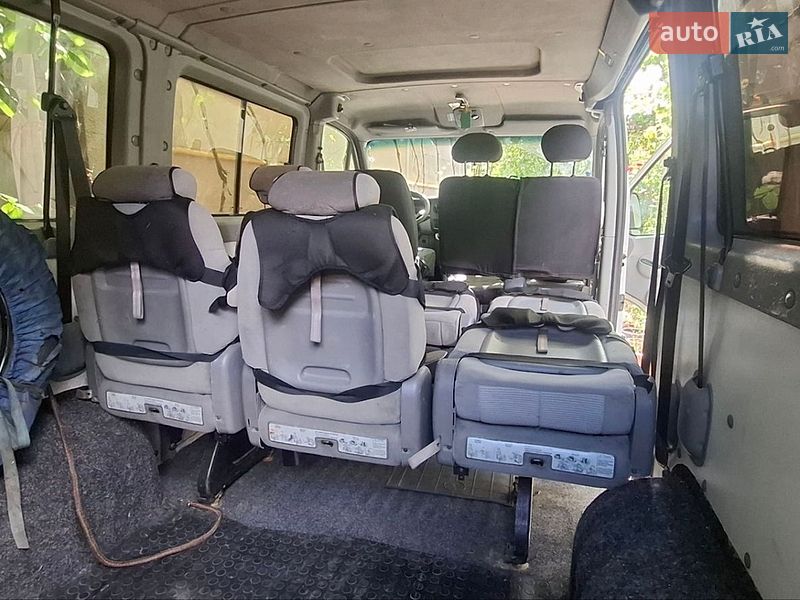 Мінівен Renault Master 2003 в Мукачевому