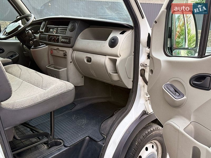 Мінівен Renault Master 2006 в Івано-Франківську