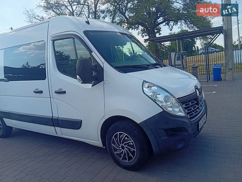 Микроавтобус Renault Master 2015 в Кривом Роге