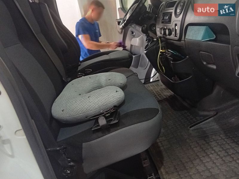 Мікроавтобус Renault Master 2015 в Кривому Розі