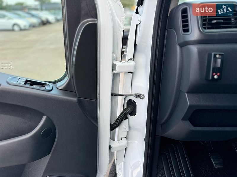 Грузовой фургон Renault Master 2021 в Киеве