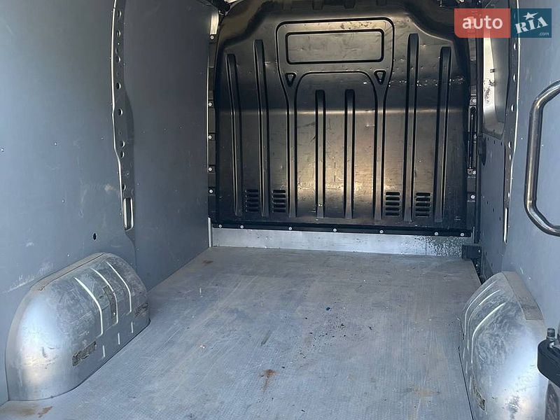 Грузовой фургон Renault Master 2022 в Кропивницком фото 11 Грузовой фургон Renault Master 2022 в Кропивницком