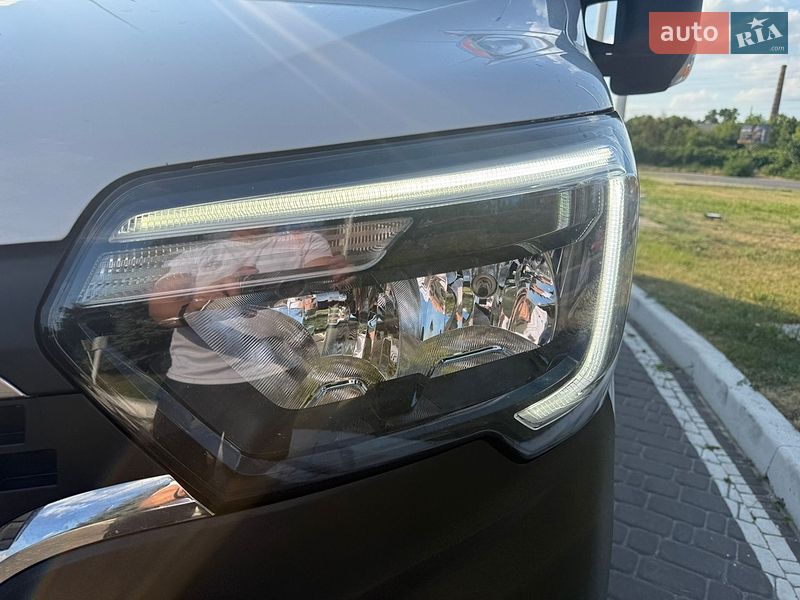 Грузовой фургон Renault Master 2022 в Днепре