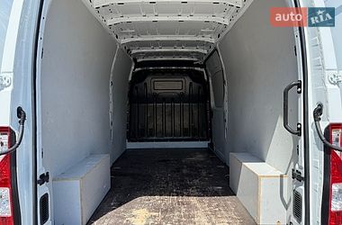 Грузовой фургон Renault Master 2023 в Луцке