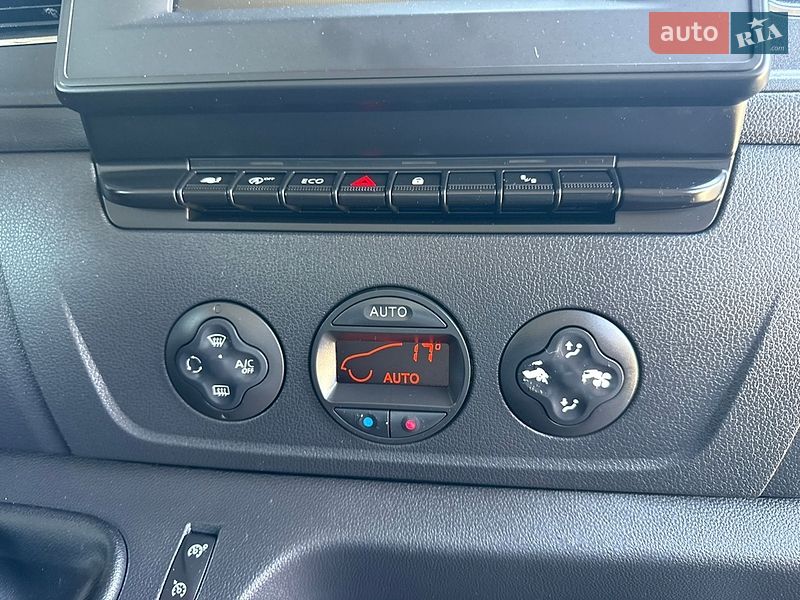 Грузовой фургон Renault Master 2023 в Луцке