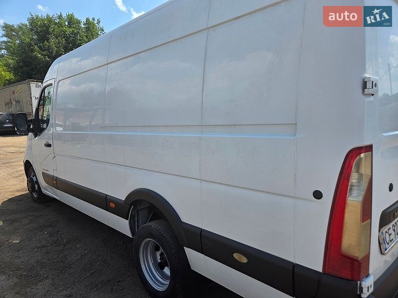 Інші вантажівки Renault Master 2017 в Чернівцях