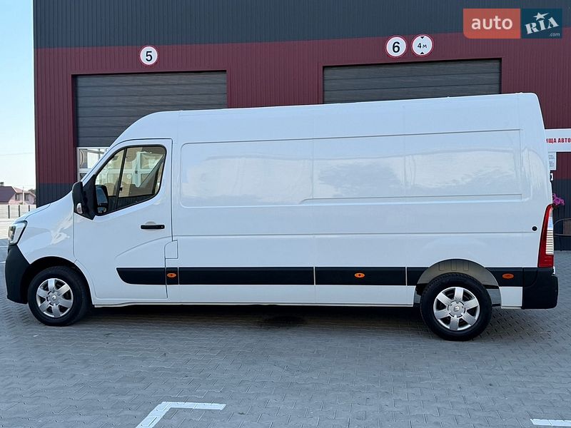 Вантажний фургон Renault Master 2023 в Дубні