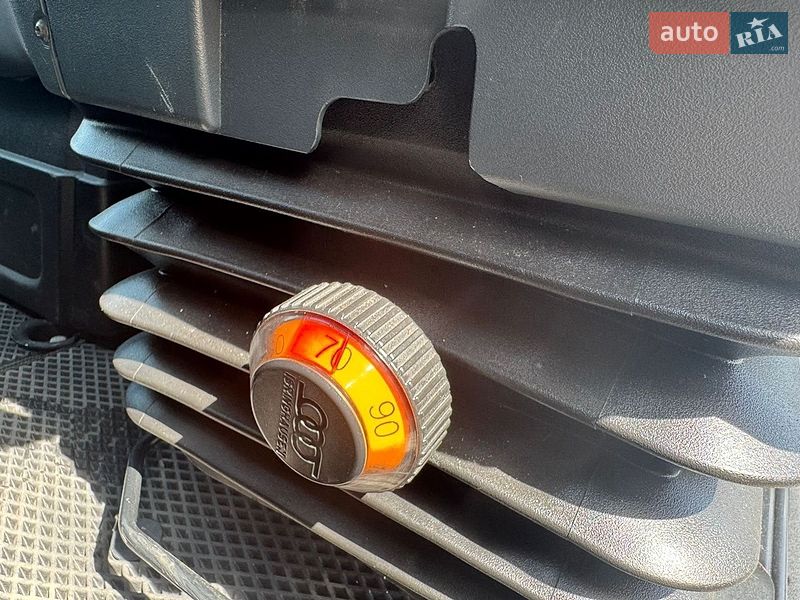Эвакуатор Renault Master 2015 в Бучаче фото 7 Эвакуатор Renault Master 2015 в Бучаче