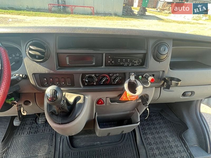 Вантажопасажирський фургон Renault Master 2010 в Чернігові