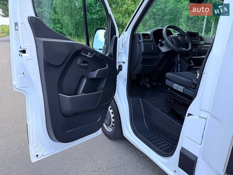 Тентованый Renault Master 2023 в Киеве