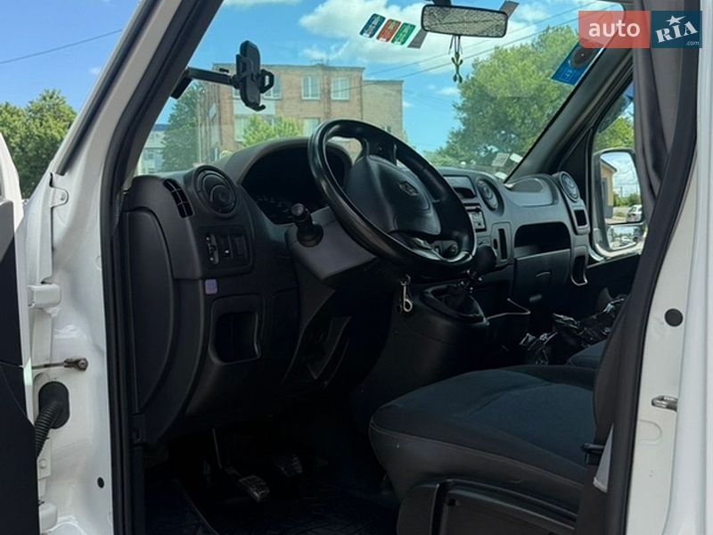 Грузовой фургон Renault Master 2015 в Луцке
